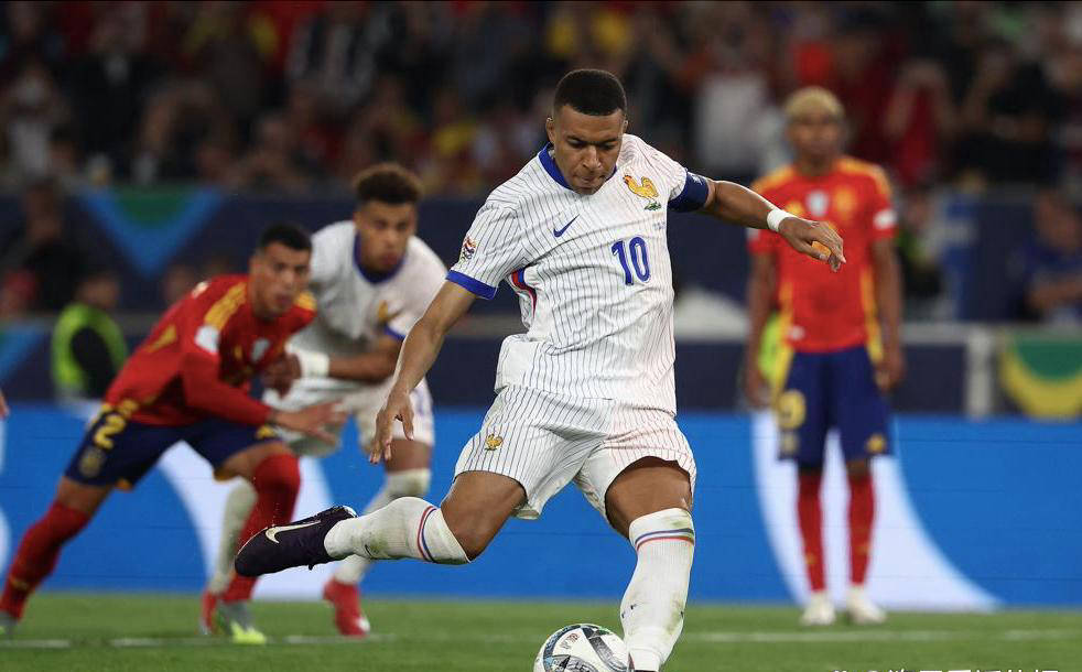 包含西班牙-战胜瑞典,晋级欧国联半决赛的词条