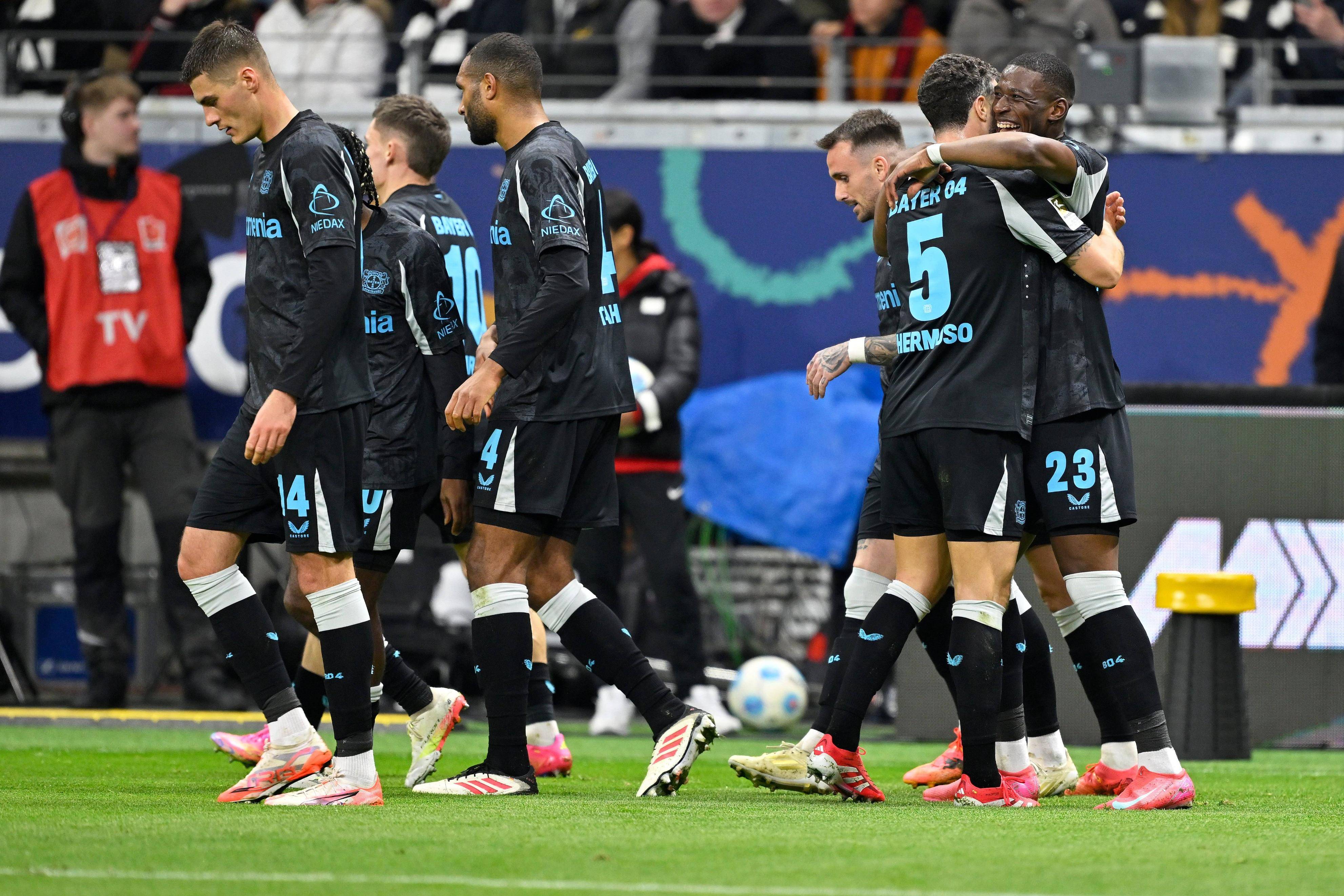 德甲劲旅状态神勇，欧冠春季赛大胜收官