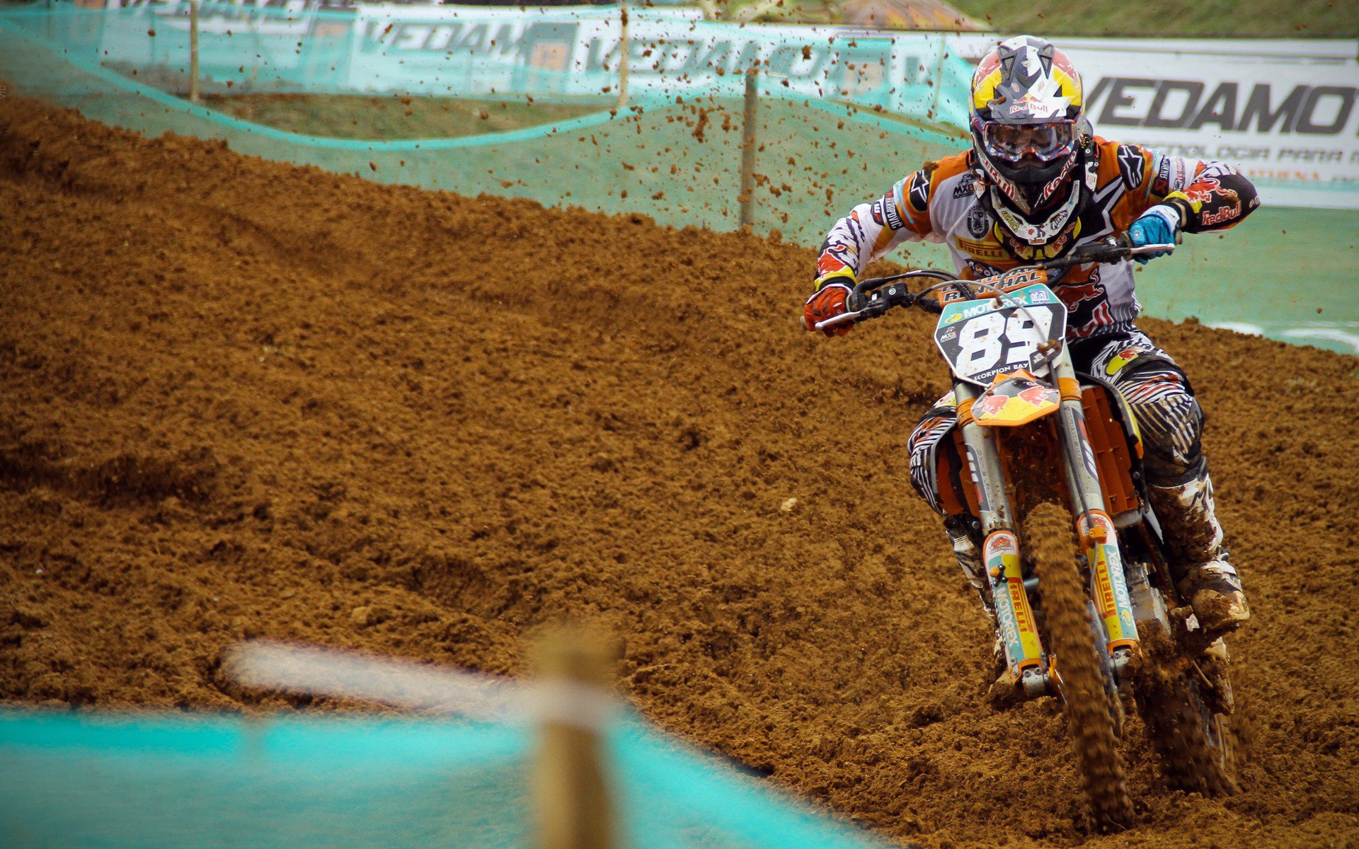 德罗巴与70激战老鹰分钟，出色防守胜负难料！Scout焦点对战观众掌声雷动