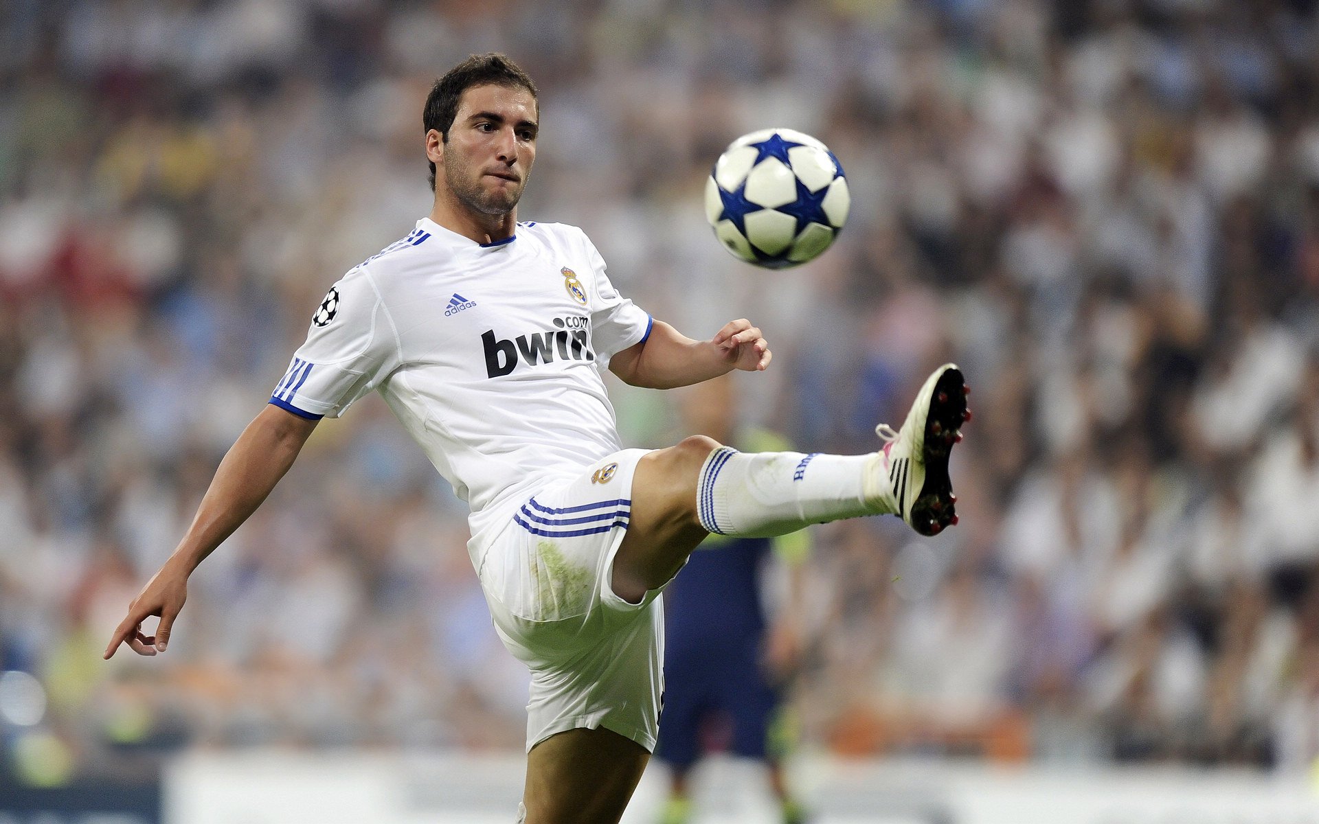 西甲半决赛激情夜!阿尔卡拉斯里突外投,上海申花大胜金州勇士